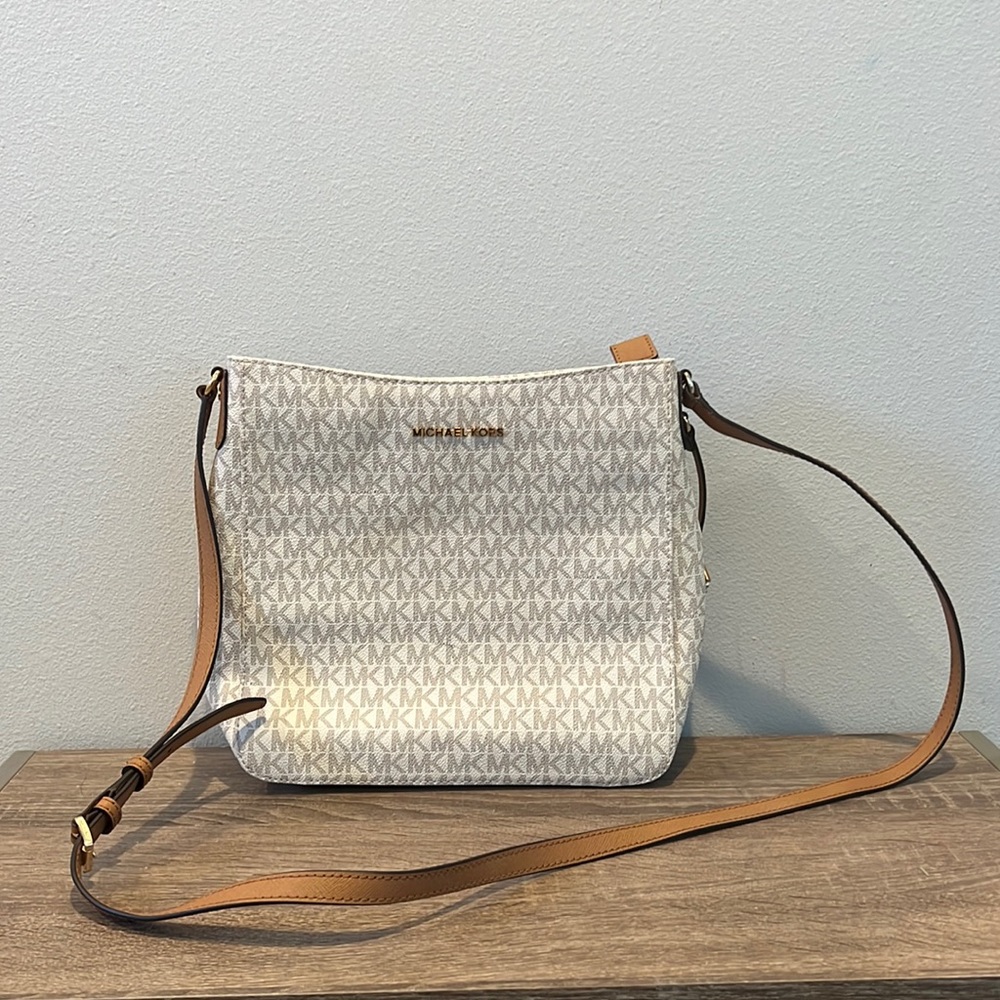 Michael Kors crossbody bag